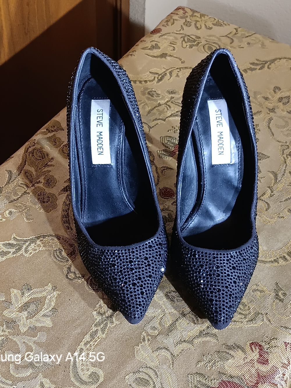 Steve Madden Black Rhinestone Pointed Toe Pumps